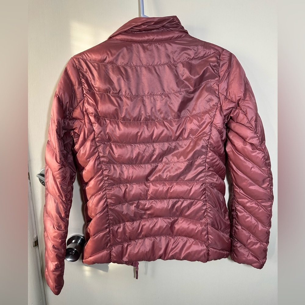Uniqlo Women's Mauve Puffer Jacket - Picture 5 of 7